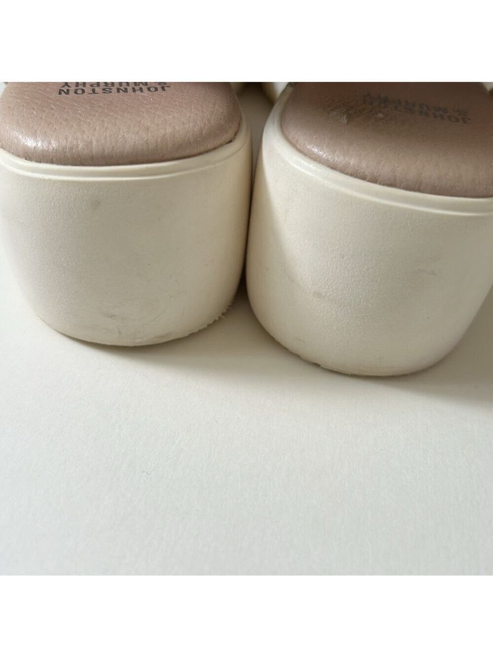 Johnson & Murphy Platform Metallic Silver Sandals - Picture 9 of 12